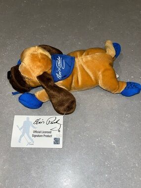 ELVIS PRESLEY Vintage 9” Stuffed Plush Beanie Hound Dog 90s Official